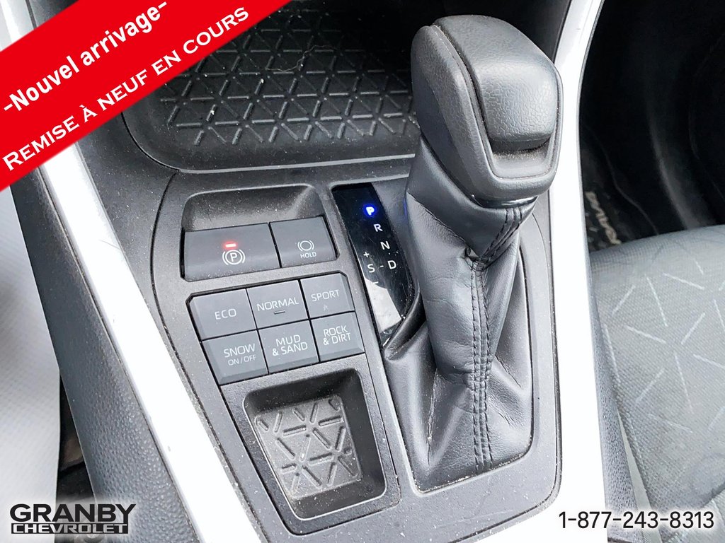 2022 Toyota RAV4 in Granby, Quebec - 11 - w1024h768px