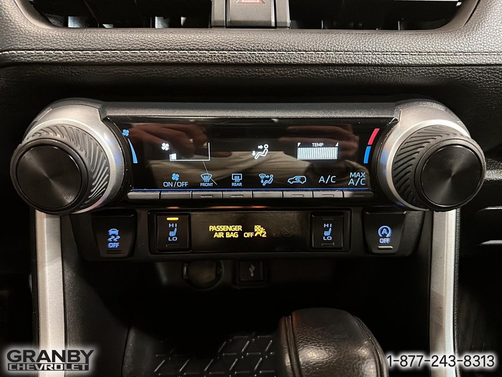 2022 Toyota RAV4 in Granby, Quebec - 17 - w1024h768px