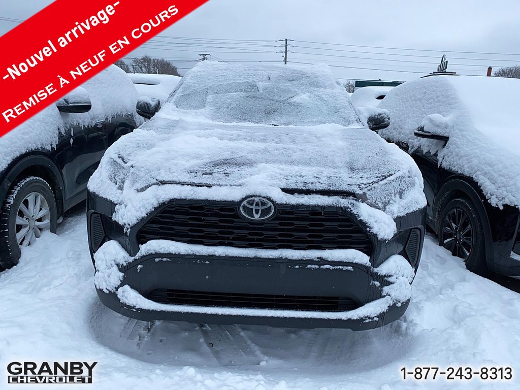 2022 Toyota RAV4 in Granby, Quebec - 2 - w1024h768px