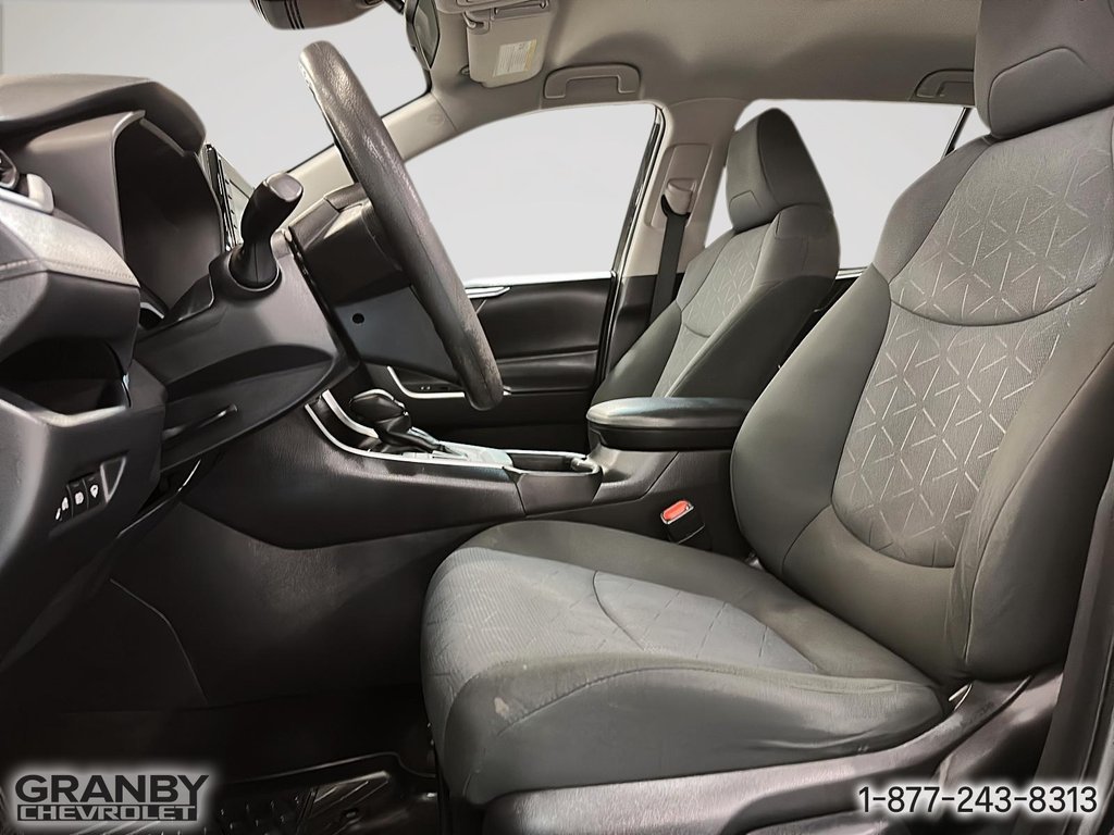 2022 Toyota RAV4 in Granby, Quebec - 11 - w1024h768px