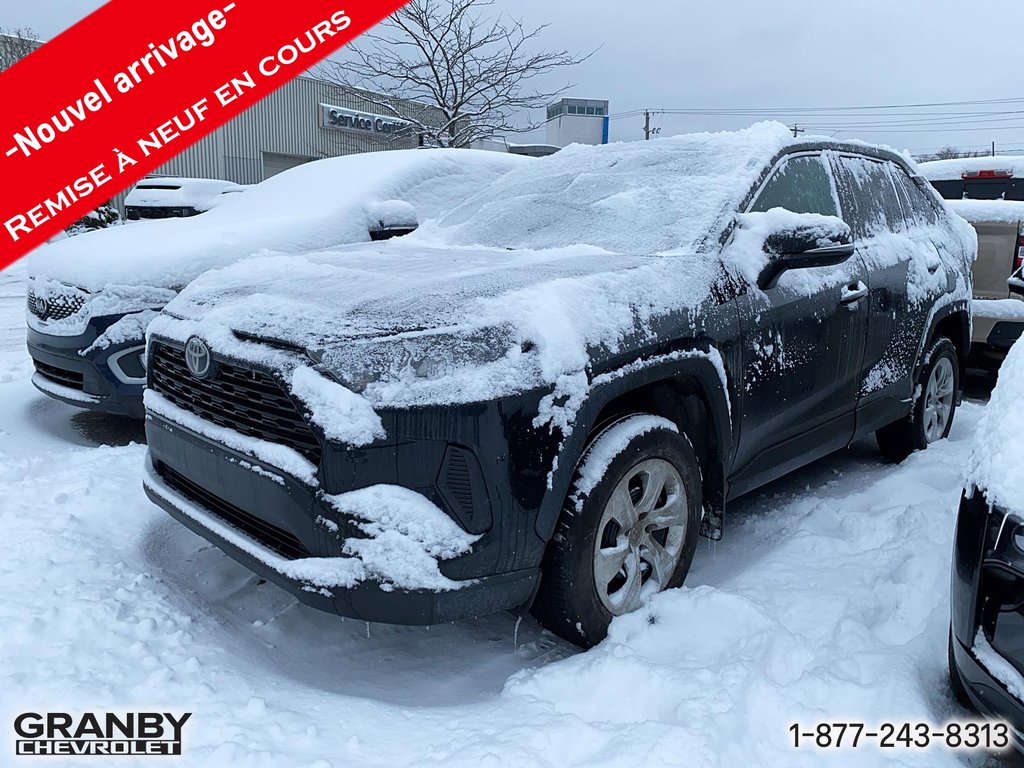 2022 Toyota RAV4 in Granby, Quebec - 1 - w1024h768px
