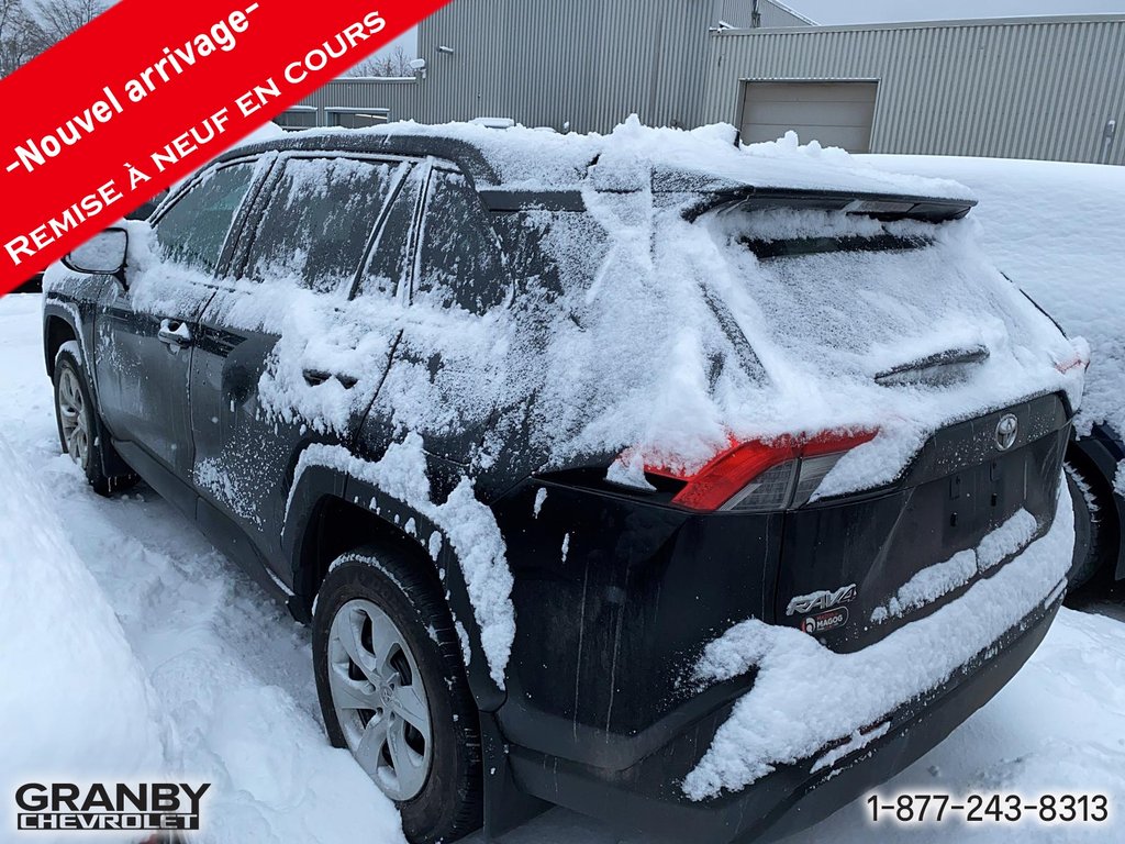 2022 Toyota RAV4 in Granby, Quebec - 5 - w1024h768px