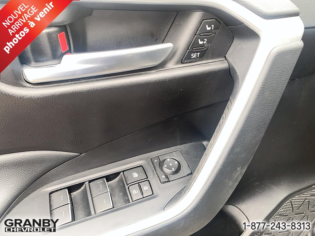 Toyota RAV4 XLE awd 2024 à Granby, Québec - 11 - w1024h768px