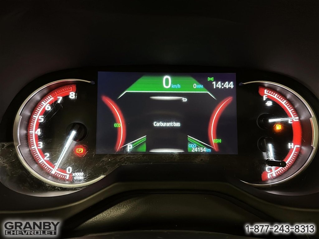 2024 Toyota RAV4 XLE AWD in Granby, Quebec - 17 - w1024h768px