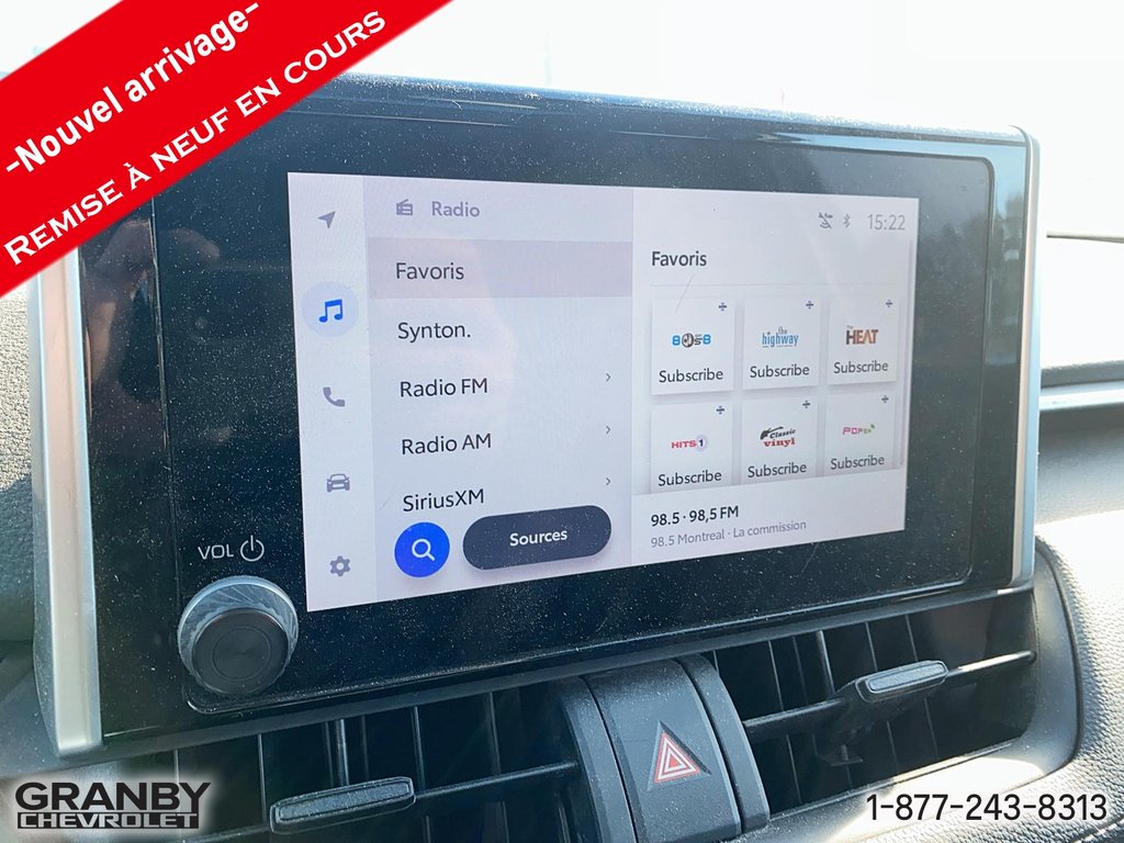 2024 Toyota RAV4 in Granby, Quebec - 8 - w1024h768px