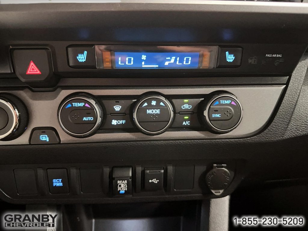 2021 Toyota Tacoma in Granby, Quebec - 13 - w1024h768px