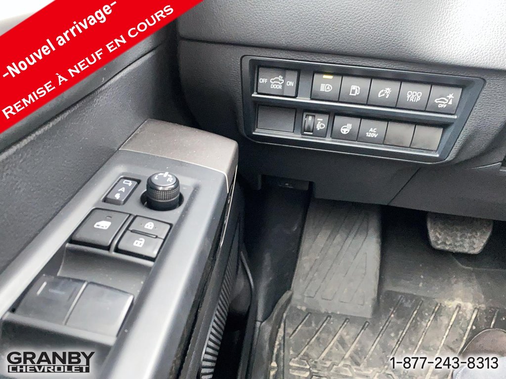 Toyota Tundra Limited Hybrid 2023 à Granby, Québec - 13 - w1024h768px
