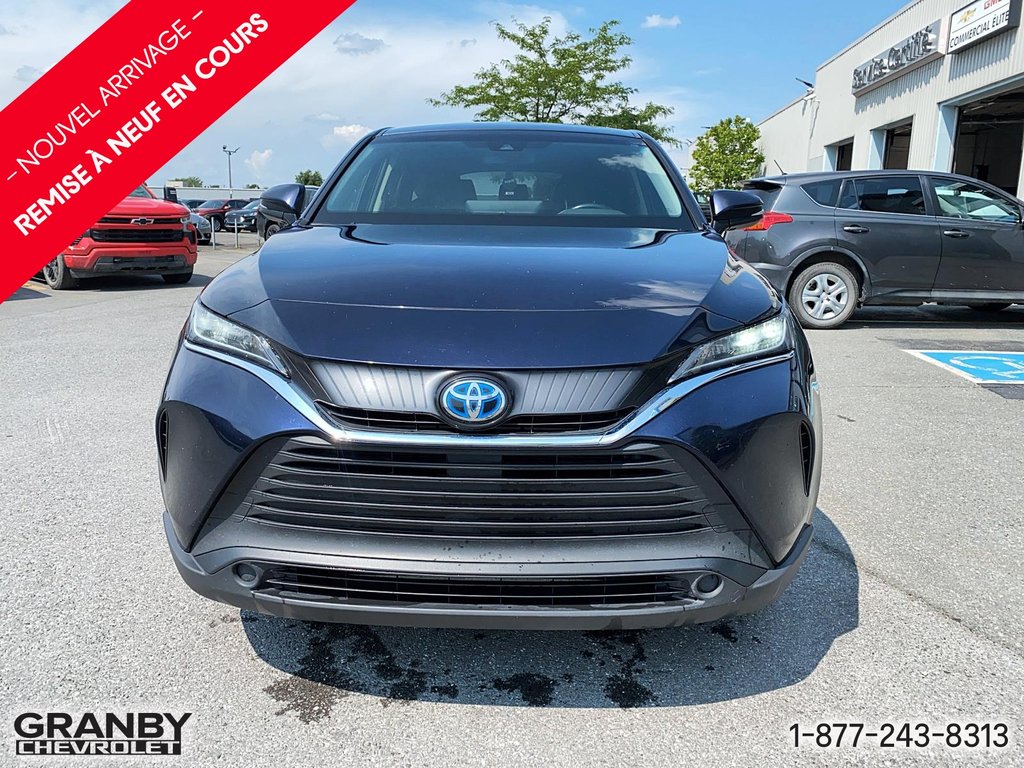 2021 Toyota Venza in Granby, Quebec - 2 - w1024h768px