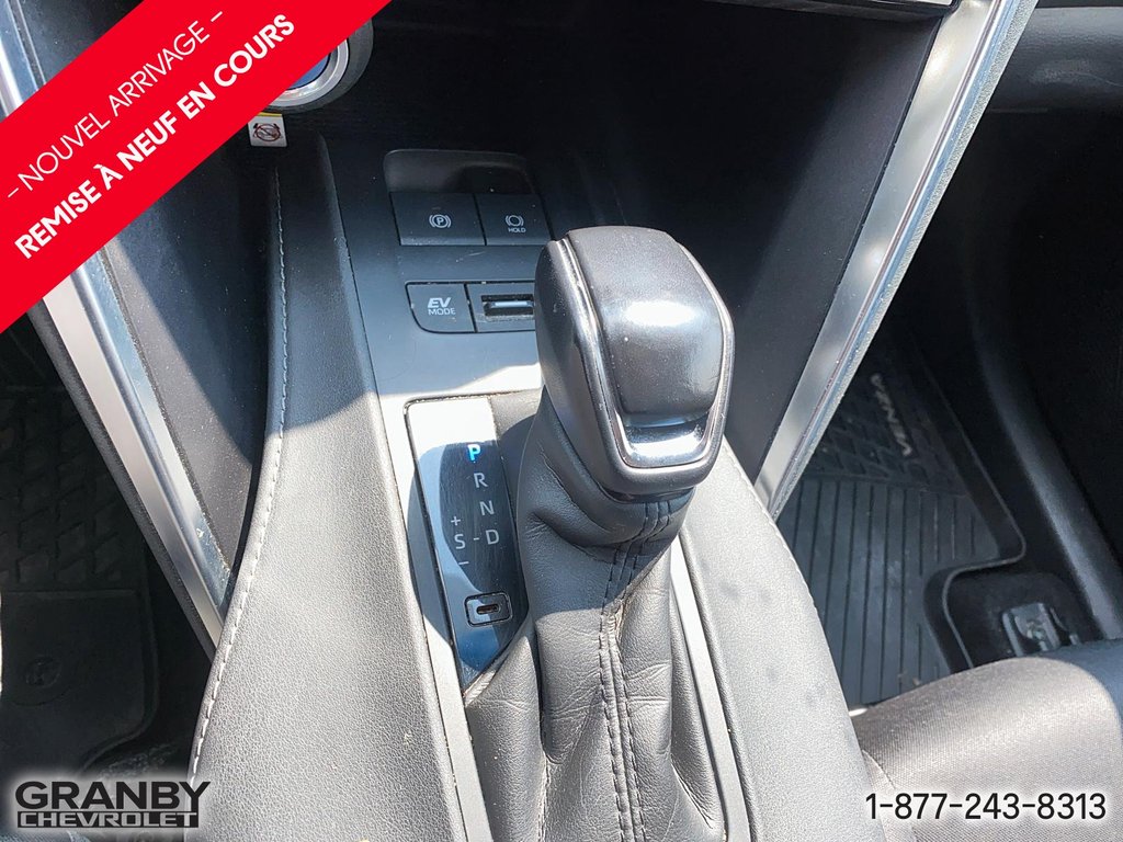 2021 Toyota Venza in Granby, Quebec - 16 - w1024h768px