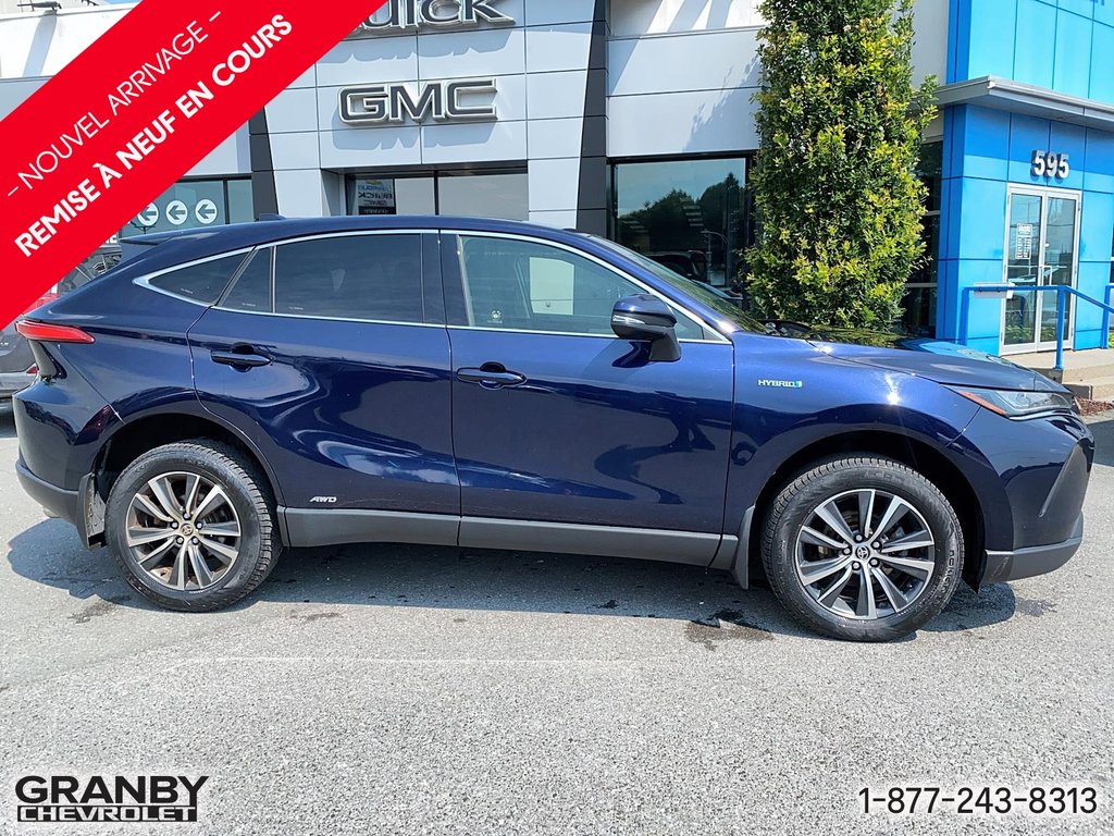 2021 Toyota Venza in Granby, Quebec - 4 - w1024h768px