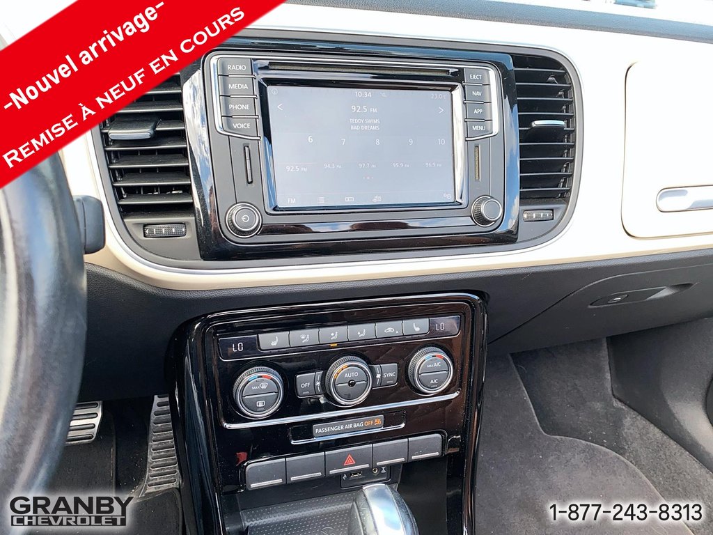 2019 Volkswagen Beetle Convertible in Granby, Quebec - 15 - w1024h768px