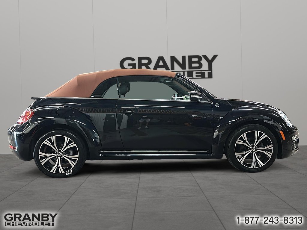2019 Volkswagen Beetle Convertible Wolfsburg Edition in Granby, Quebec - 4 - w1024h768px