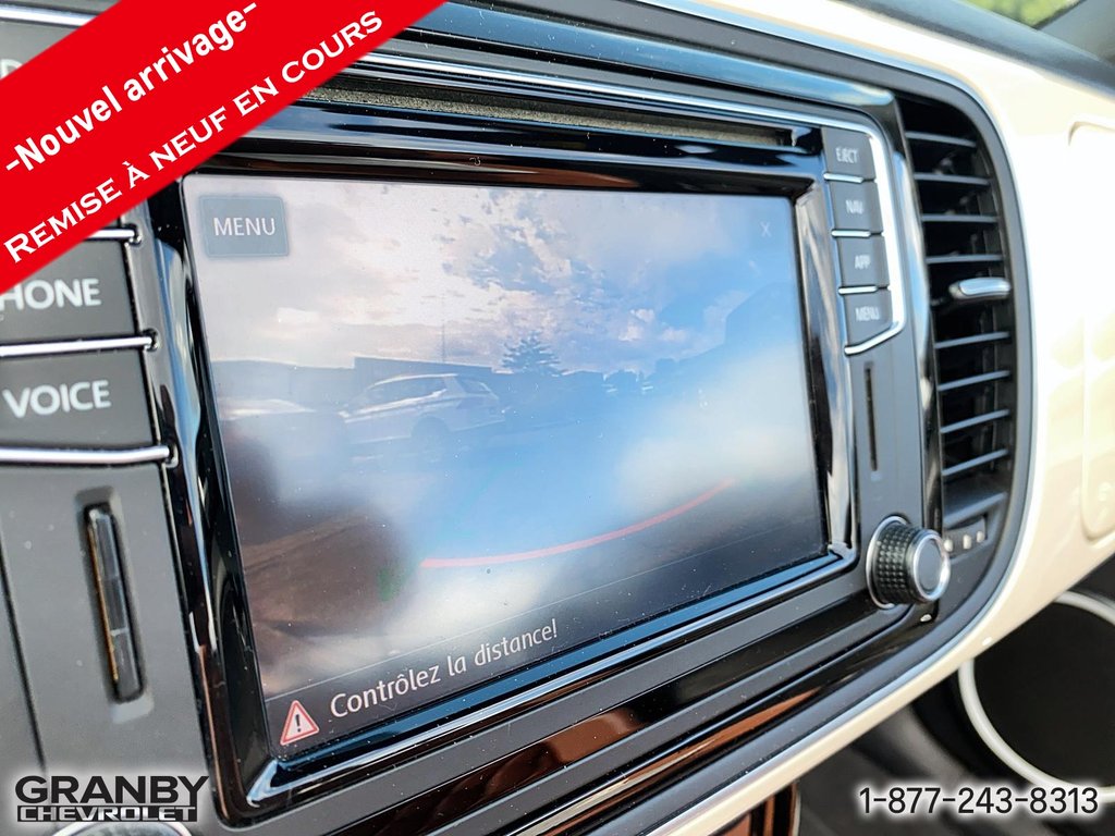 2019 Volkswagen Beetle Convertible in Granby, Quebec - 17 - w1024h768px
