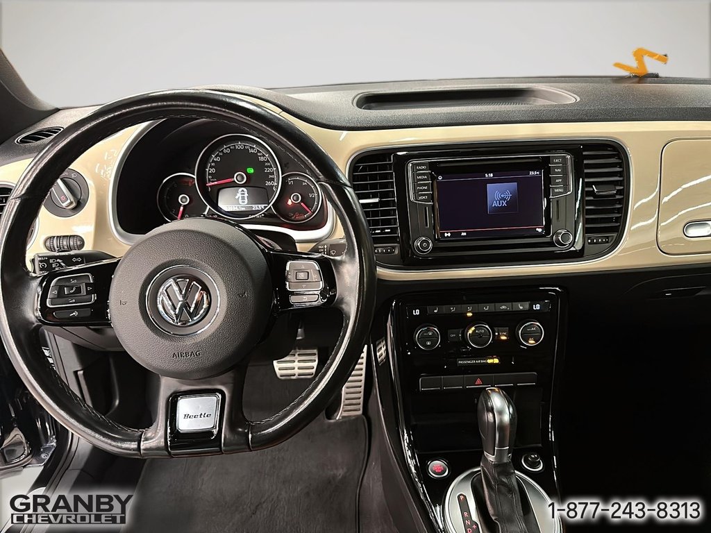 2019 Volkswagen Beetle Convertible Wolfsburg Edition in Granby, Quebec - 13 - w1024h768px