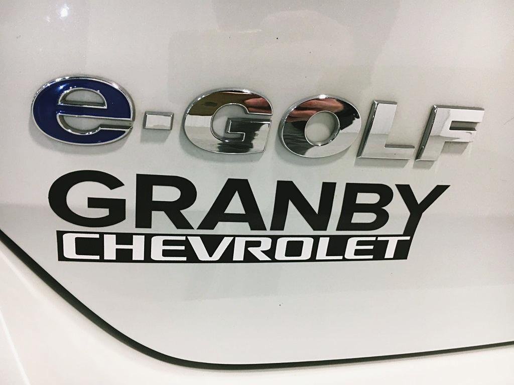 Volkswagen E-Golf  2020 à Granby, Québec - 6 - w1024h768px