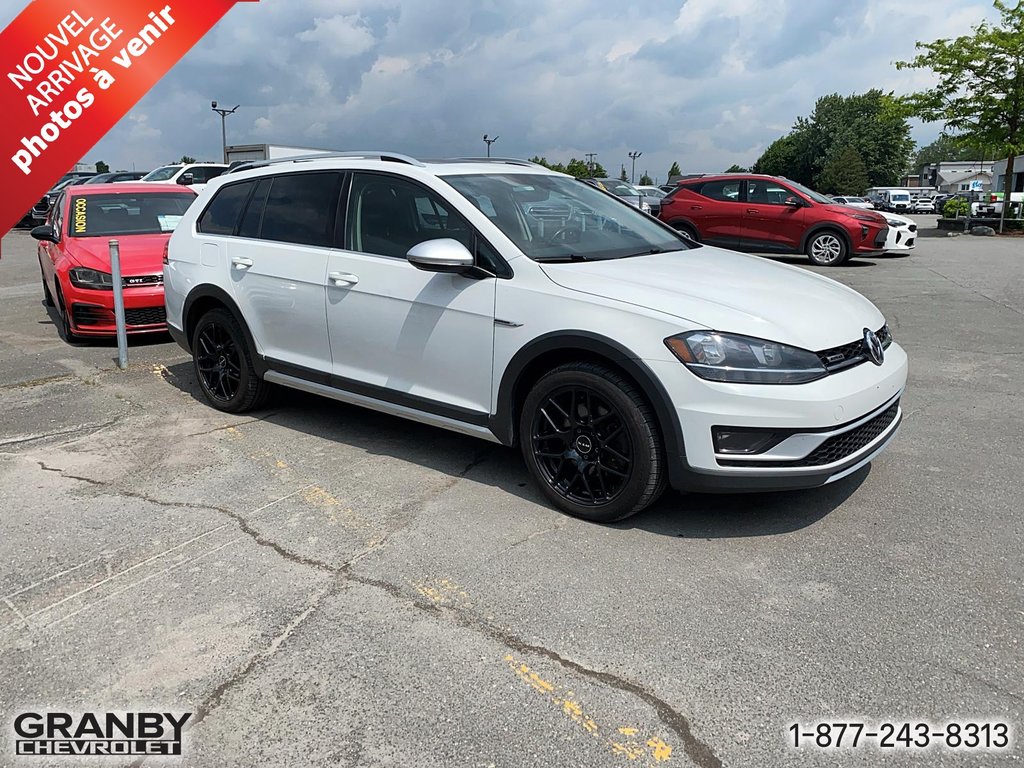 2019 Volkswagen GOLF ALLTRACK in Granby, Quebec - 1 - w1024h768px