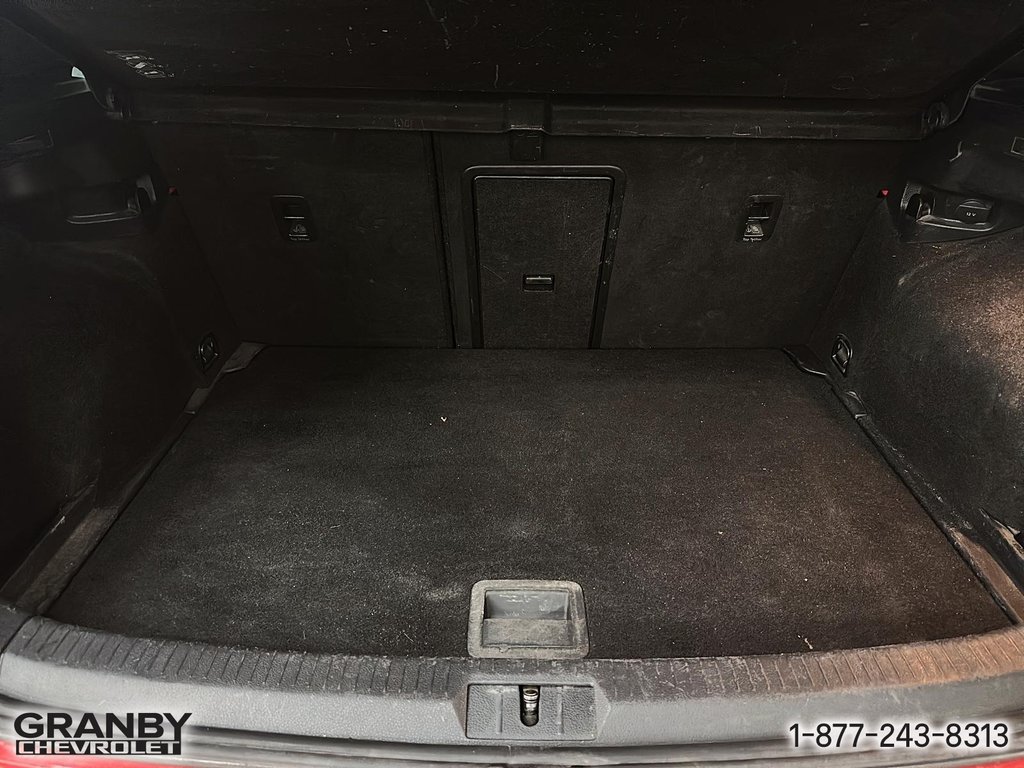 2018 Volkswagen Golf GTI in Granby, Quebec - 9 - w1024h768px