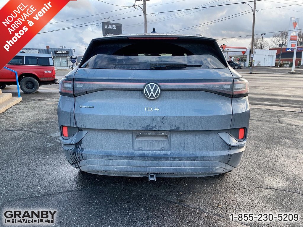 Volkswagen ID.4  2023 à Granby, Québec - 7 - w1024h768px