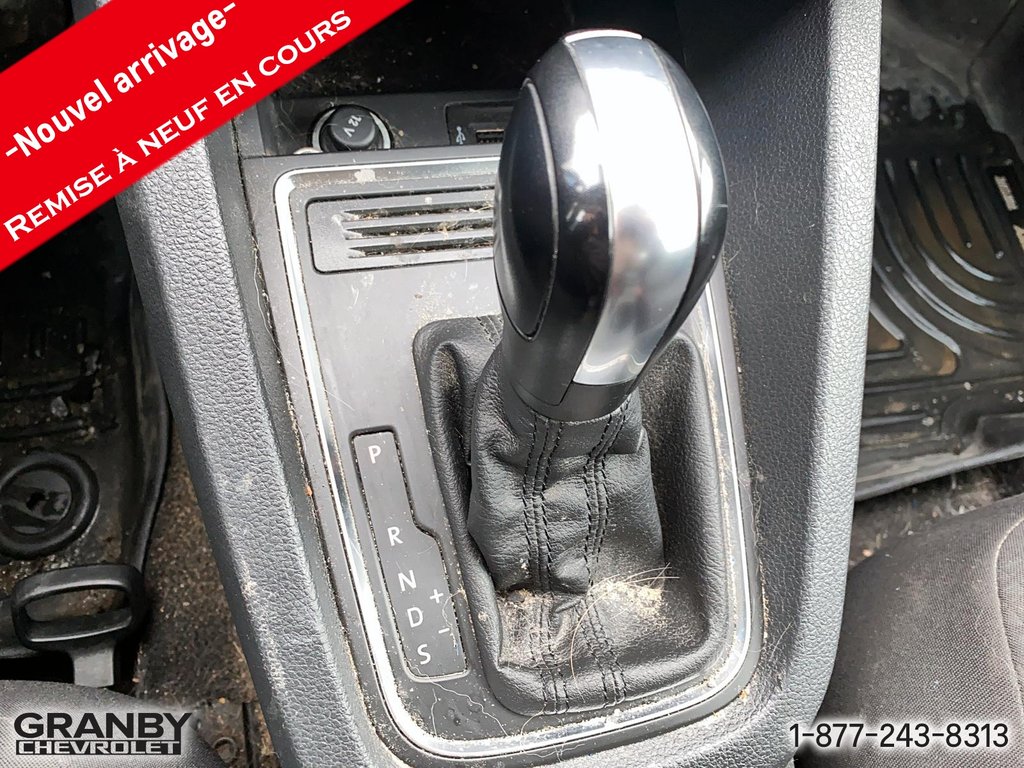 Volkswagen Jetta Sedan Trendline+ automatique vendu telquel sans garantie 2017 à Granby, Québec - 15 - w1024h768px