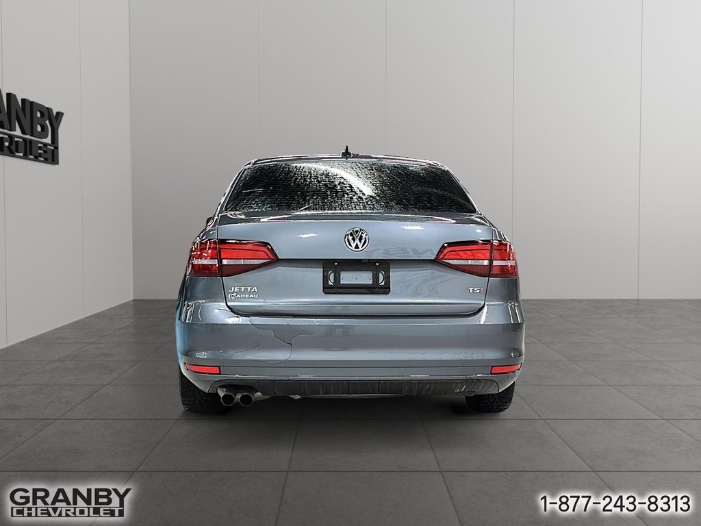 2017 Volkswagen Jetta Sedan Trendline + vendu tel quel sans garanties in Granby, Quebec - 6 - w1024h768px