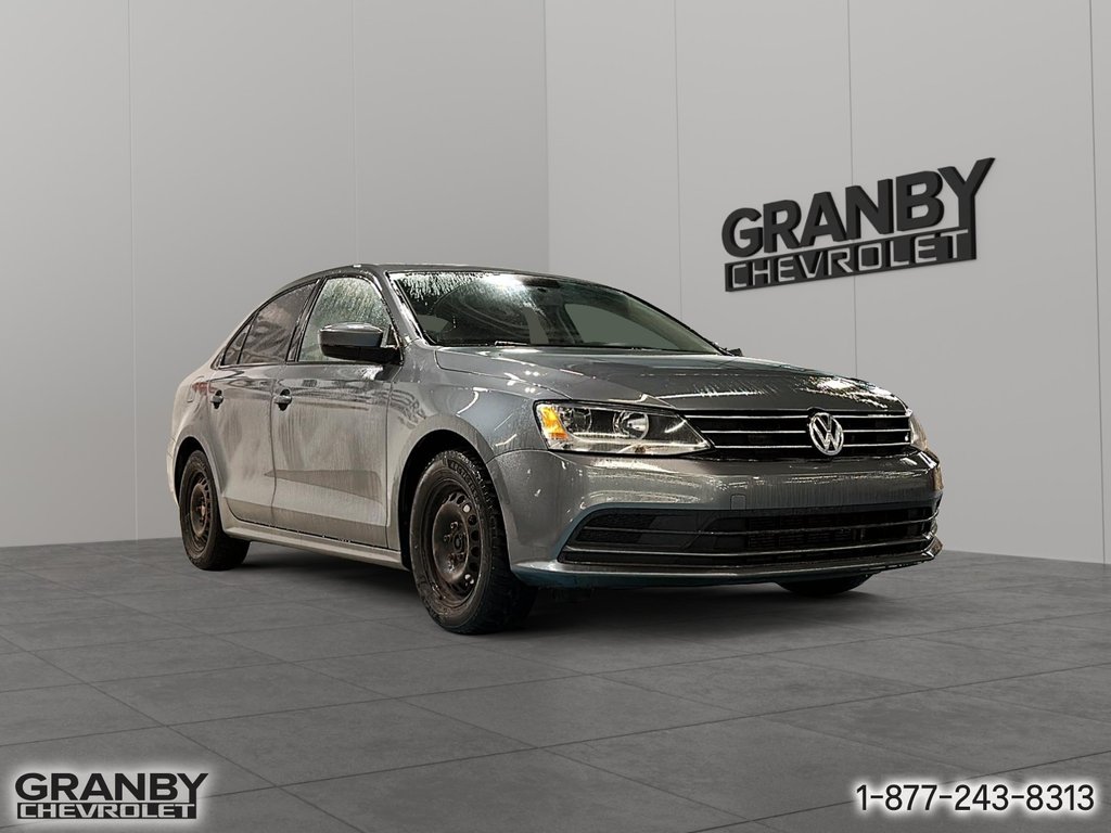 2017 Volkswagen Jetta Sedan Trendline + vendu tel quel sans garanties in Granby, Quebec - 3 - w1024h768px