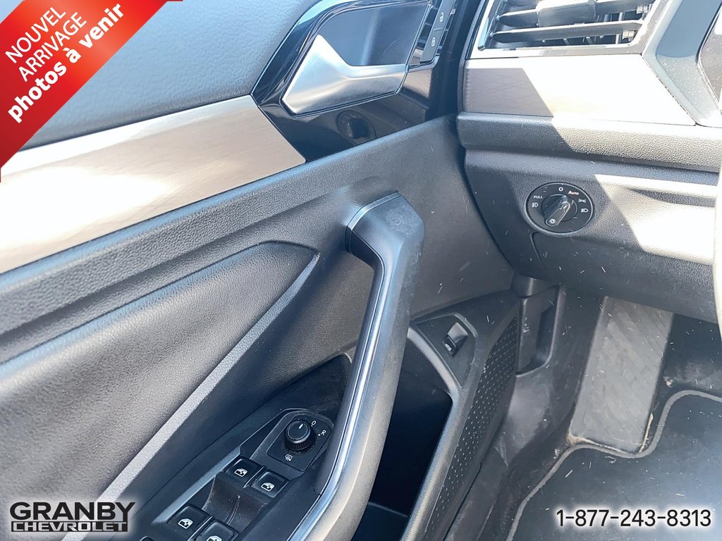 Volkswagen Jetta Execline 2019 à Granby, Québec - 10 - w1024h768px