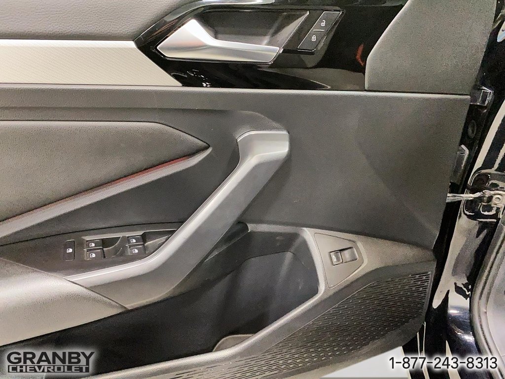 2019 Volkswagen Jetta Highline manuelle in Granby, Quebec - 16 - w1024h768px