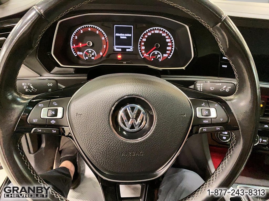 2019 Volkswagen Jetta Highline manuelle in Granby, Quebec - 17 - w1024h768px