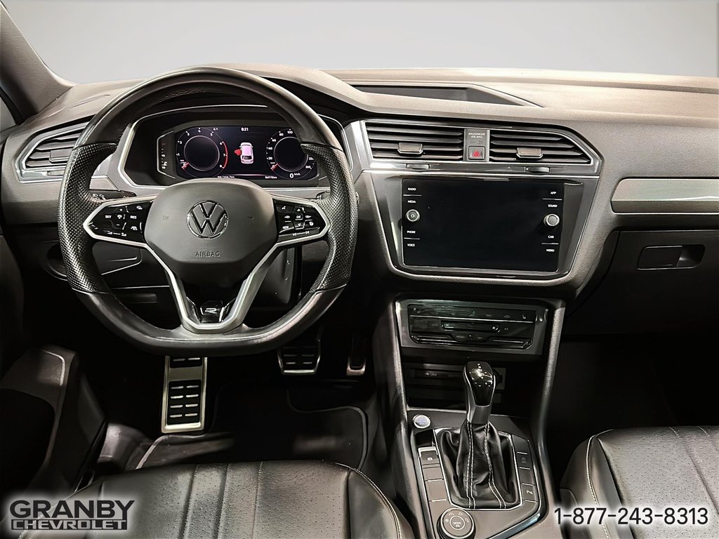 Volkswagen Tiguan Comfortline R-Line Black Edition 2022 à Granby, Québec - 13 - w1024h768px