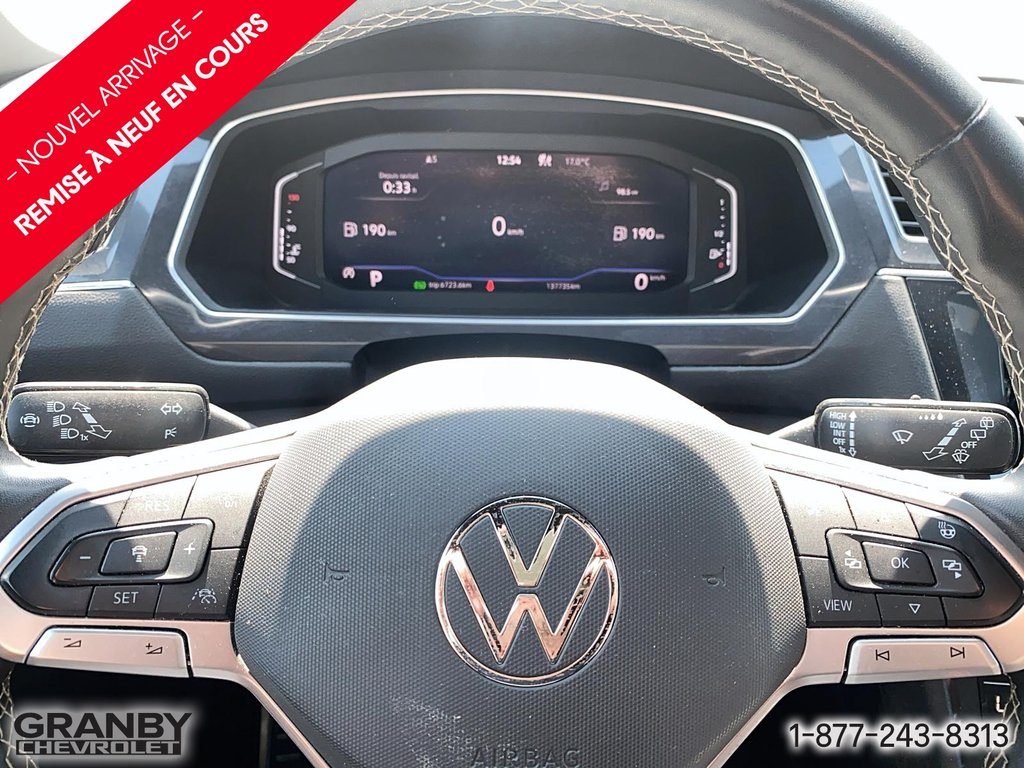 Volkswagen Tiguan Comfortline R-Line Black Edition 2023 à Granby, Québec - 13 - w1024h768px