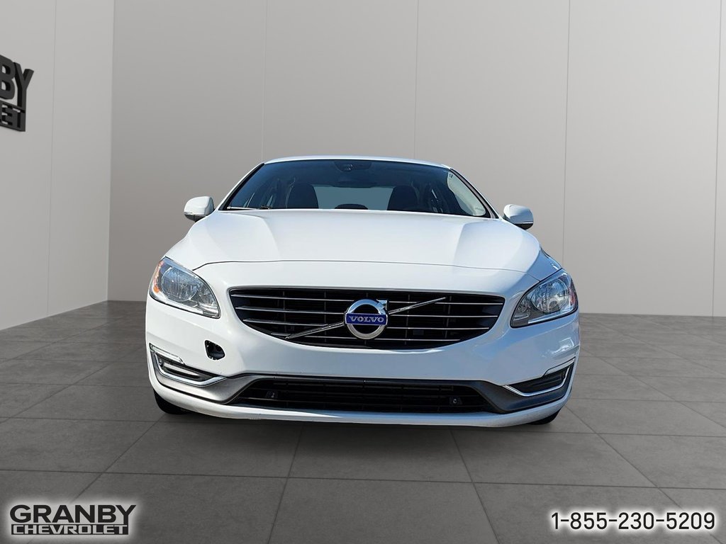 Volvo S60  2015 à Granby, Québec - 2 - w1024h768px