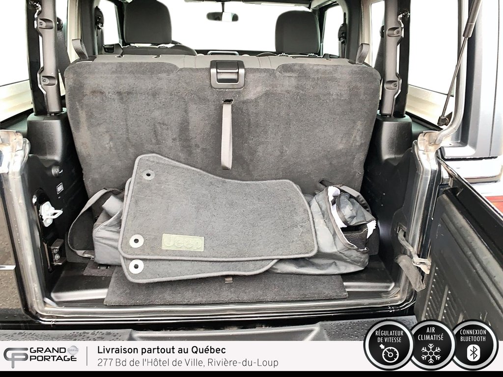 Jeep Wrangler Unlimited Sport, boîte automatique à 4 roues motrices 2018 à Rivière-du-loup, Québec - 10 - w1024h768px