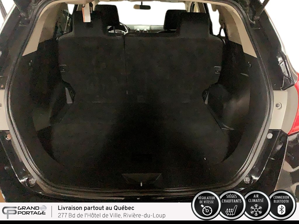 Nissan Rogue SV, CVT à traction intégrale 2012 à Rivière-du-loup, Québec - 10 - w1024h768px
