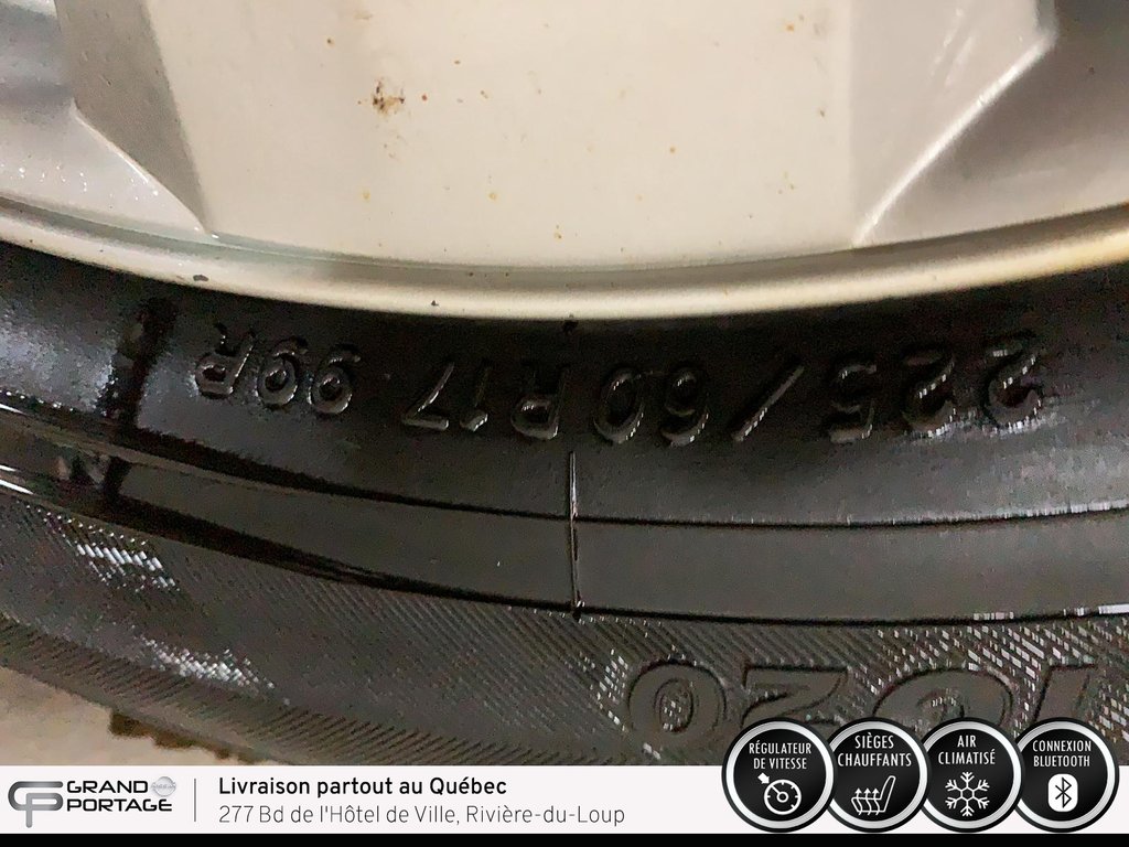 Nissan Rogue SV, CVT à traction intégrale 2012 à Rivière-du-loup, Québec - 22 - w1024h768px