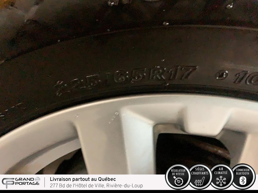 2018 Nissan Rogue SV, CVT à traction intégrale in Rivière-du-loup, Quebec - 22 - w1024h768px