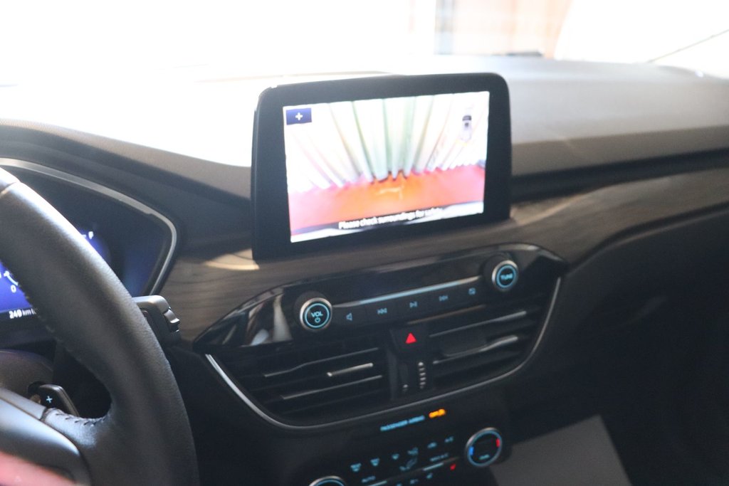 2020 Ford Escape Titanium in Sault Ste. Marie, Ontario - 17 - w1024h768px