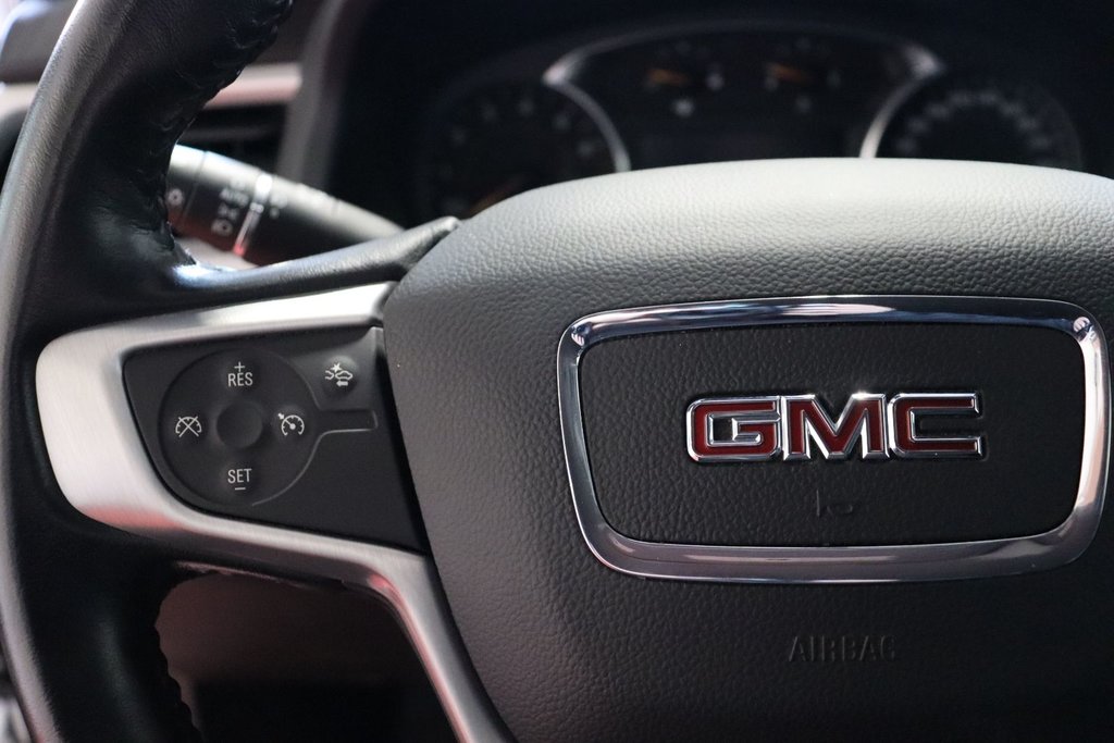 2022 GMC Acadia SLT in Sault Ste. Marie, Ontario - 14 - w1024h768px