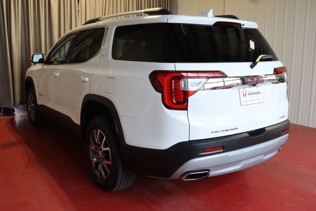 2022 GMC Acadia SLT in Sault Ste. Marie, Ontario - 7 - w1024h768px