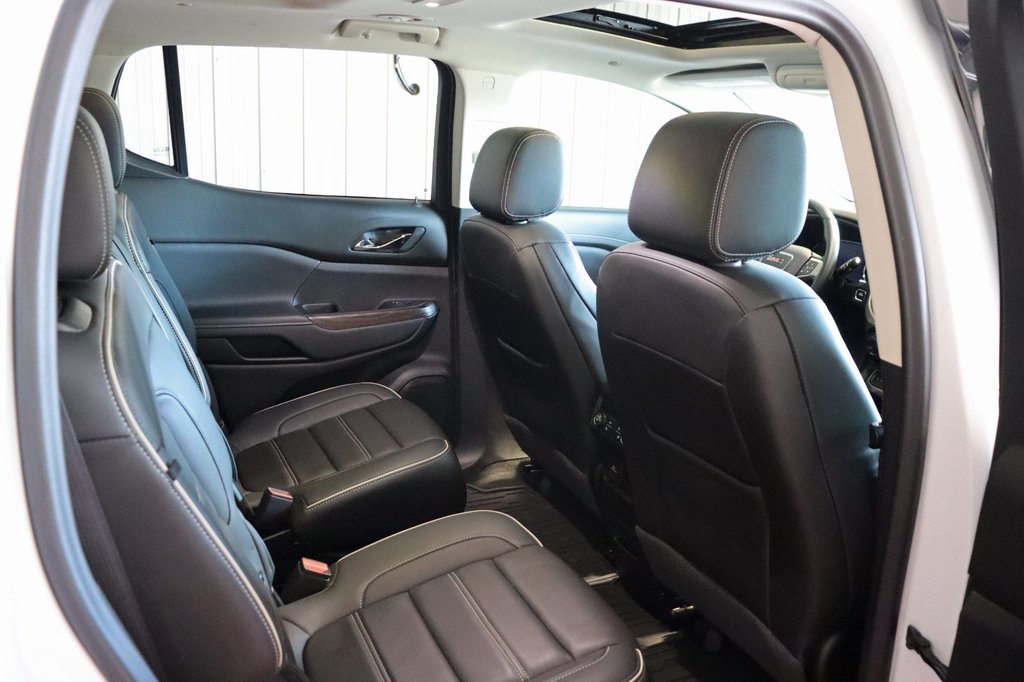 2023 GMC Acadia Denali in Sault Ste. Marie, Ontario - 14 - w1024h768px