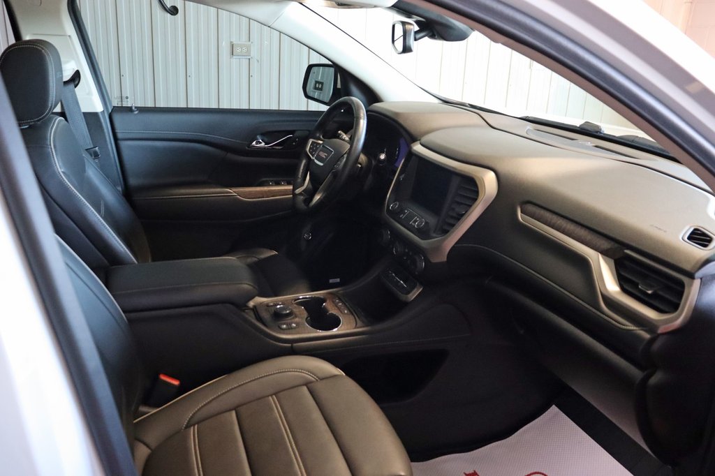 2023 GMC Acadia Denali in Sault Ste. Marie, Ontario - 18 - w1024h768px