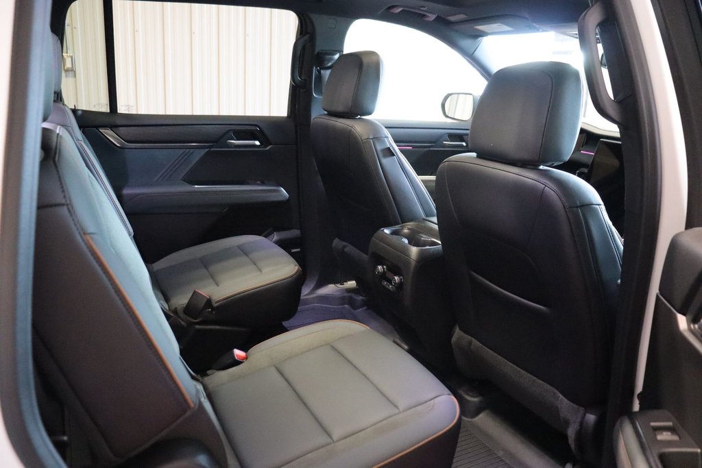 GMC Acadia AT4 2024 à Sault Ste. Marie, Ontario - 14 - w1024h768px