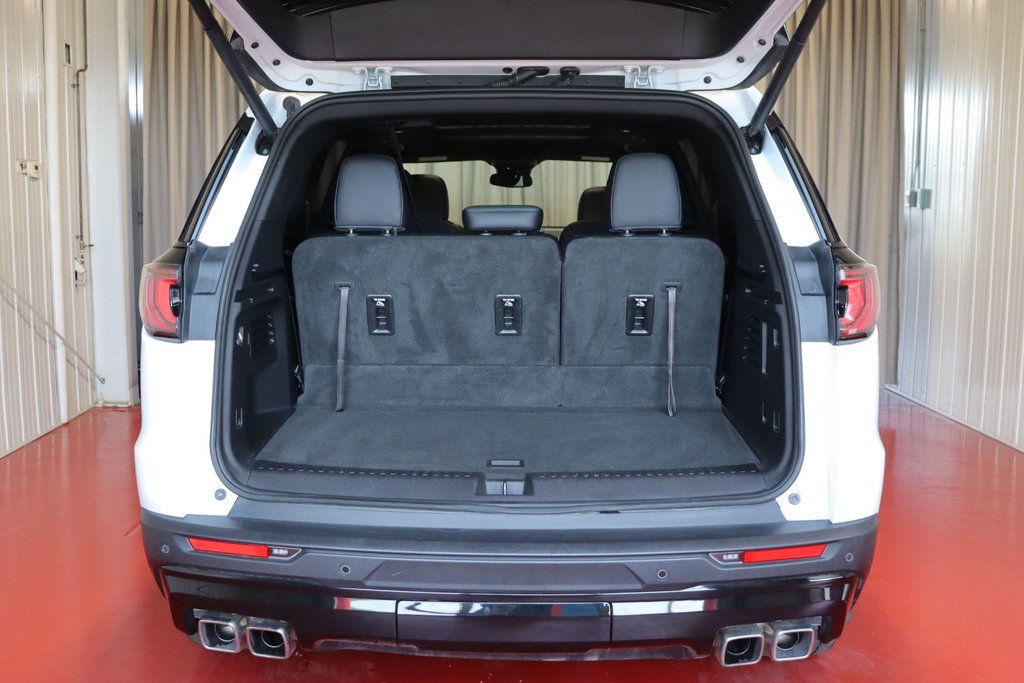 GMC Acadia AT4 2024 à Sault Ste. Marie, Ontario - 6 - w1024h768px