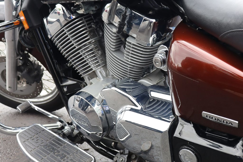 Honda 750 SHADOW SPIRIT  2006 à Sault Ste. Marie, Ontario - 7 - w1024h768px