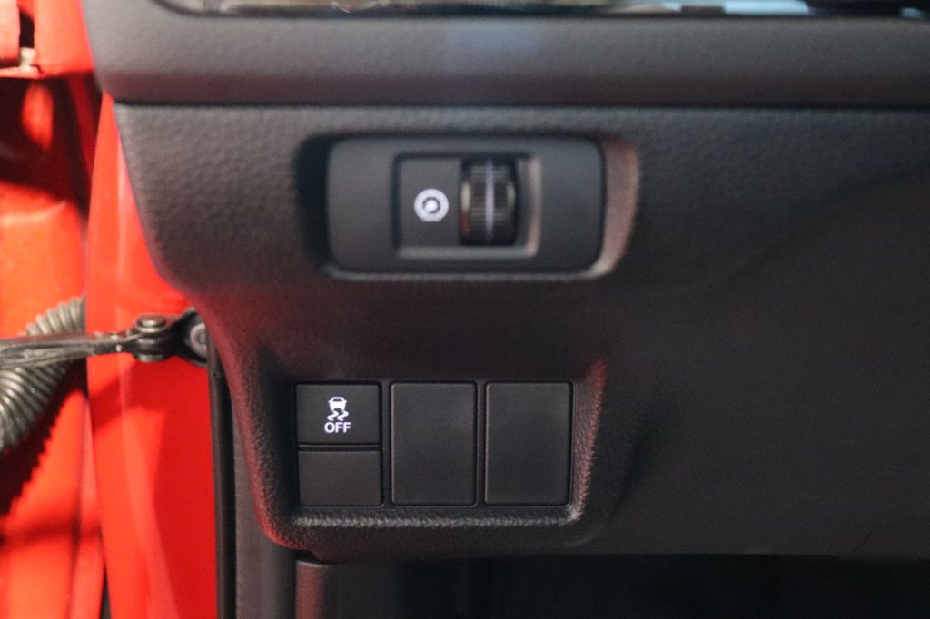 2025 Honda Civic Sedan Hybrid in Sault Ste. Marie, Ontario - 14 - w1024h768px