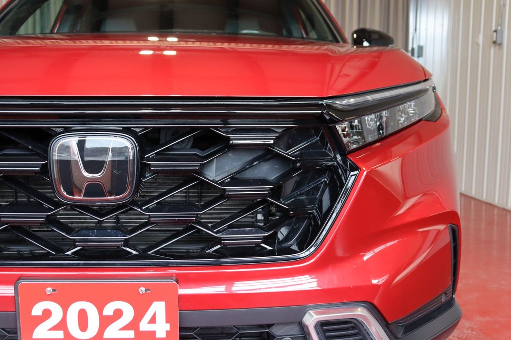 2024 Honda CR-V Hybrid Touring in Sault Ste. Marie, Ontario - 8 - w1024h768px