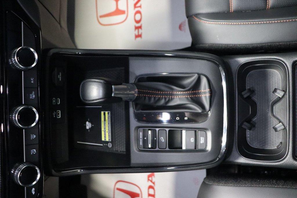2025 Honda CR-V Hybrid Touring in Sault Ste. Marie, Ontario - 25 - w1024h768px