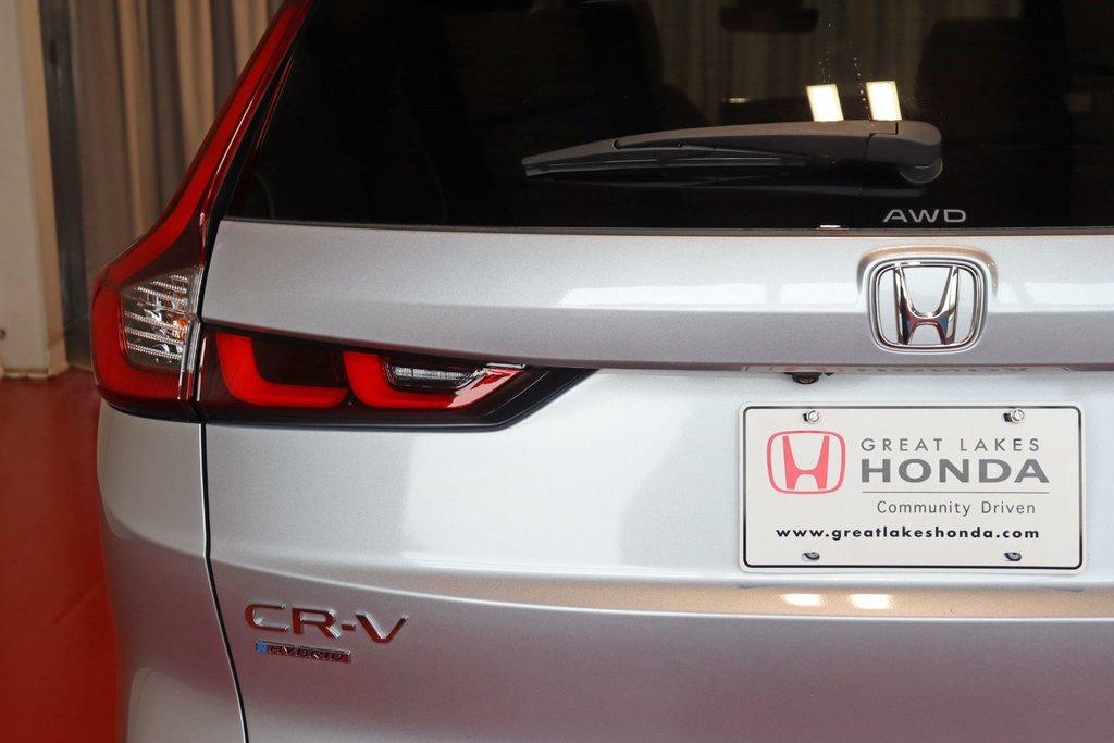 2025 Honda CR-V Hybrid Touring in Sault Ste. Marie, Ontario - 9 - w1024h768px