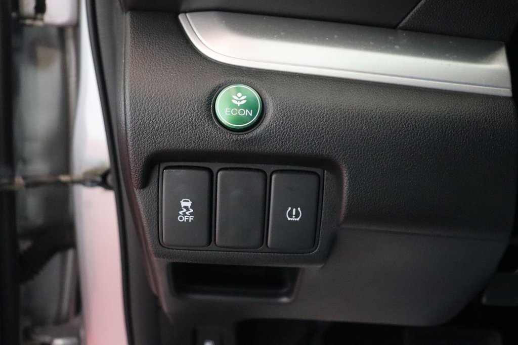2016 Honda CR-V LX FWD in Sault Ste. Marie, Ontario - 14 - w1024h768px