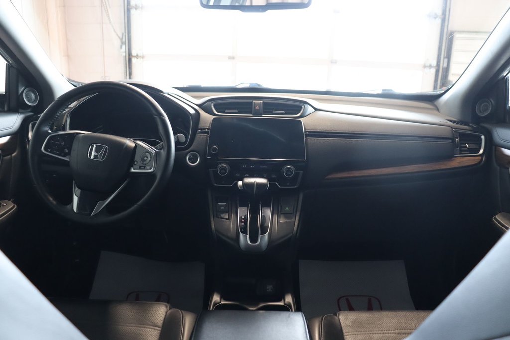 2018 Honda CR-V Touring in Sault Ste. Marie, Ontario - 10 - w1024h768px