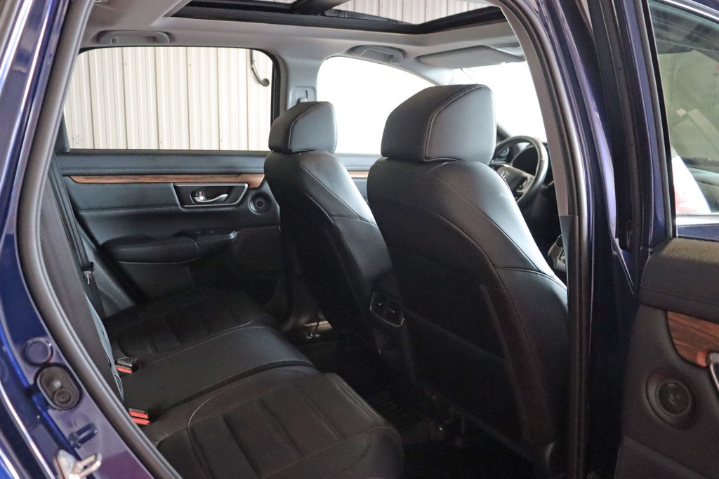 2022 Honda CR-V Touring in Sault Ste. Marie, Ontario - 13 - w1024h768px